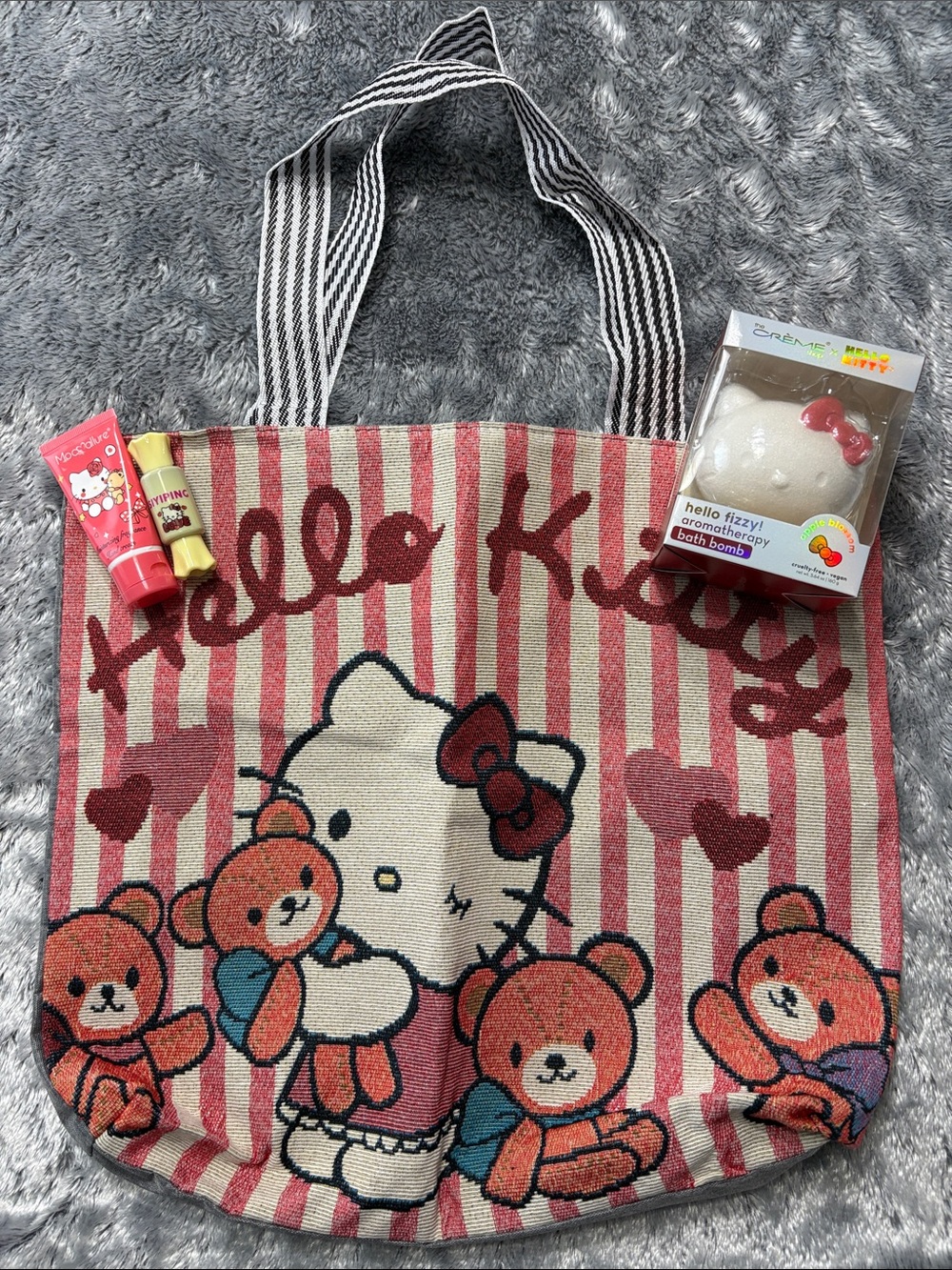 Hello Kitty Bundle - Picture 2 of 10